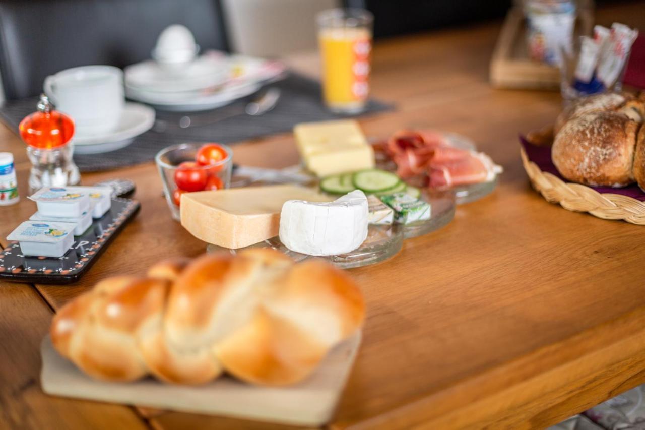 Mybednbreakfast In Bottmingen Bed & Breakfast Luaran gambar